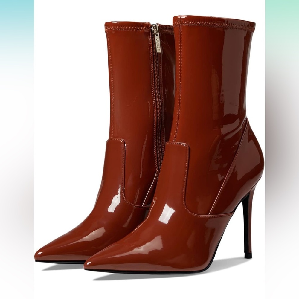 NWT Guess bootie